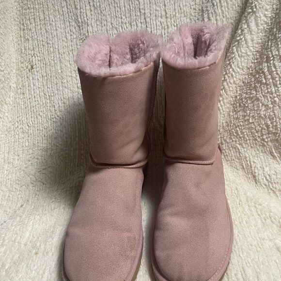UGG Continuity leather suede light Pink short Boots gros grain ribbon accentSZ11 - Picture 2 of 14